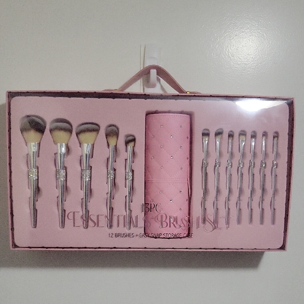 Pink 13-Piece Makeup Brush Set